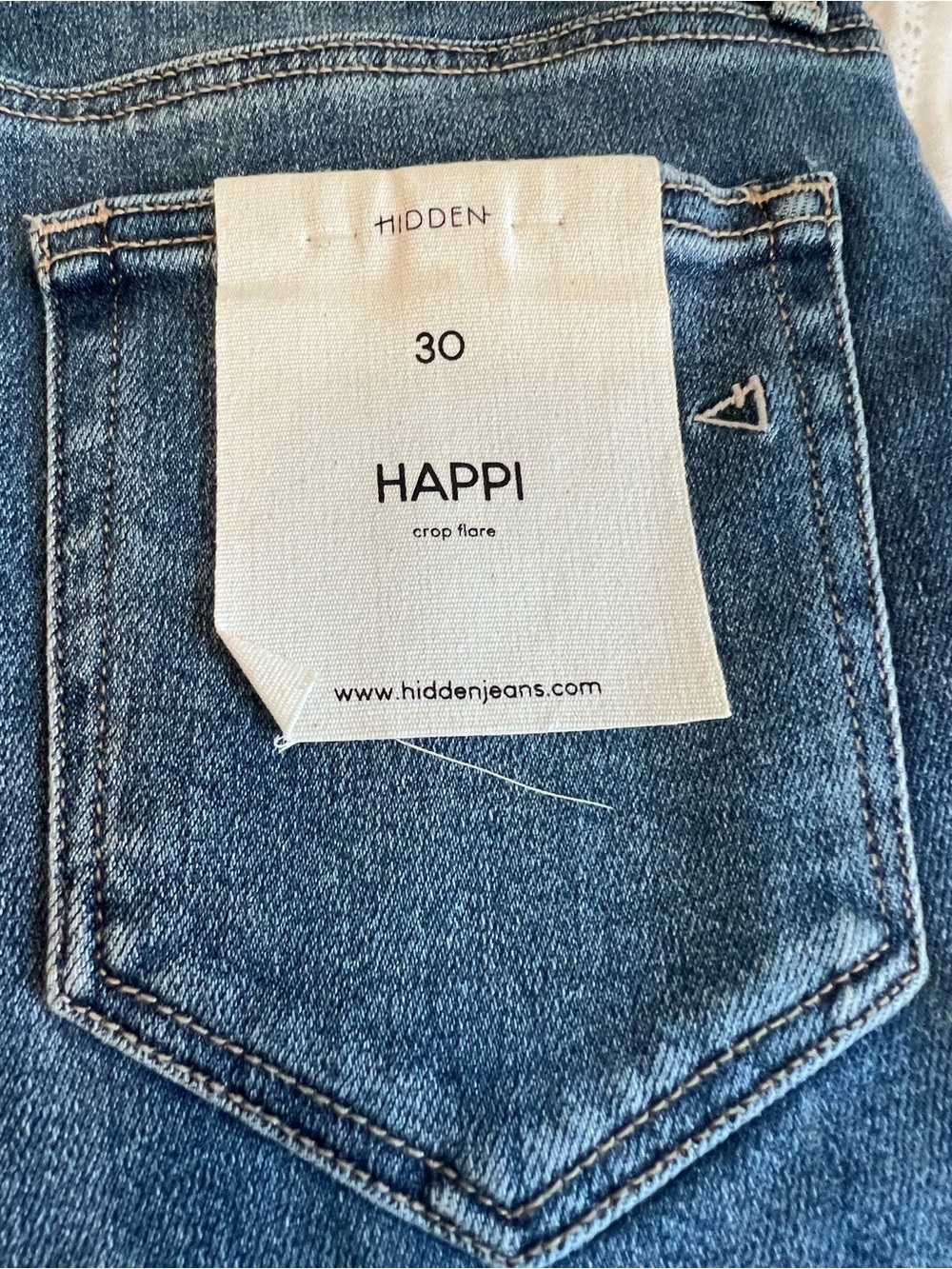 Hidden Hugh-Rise Distressed Kick-Crop Flare Jeans - NWT Size 30 - Picture 4 of 6